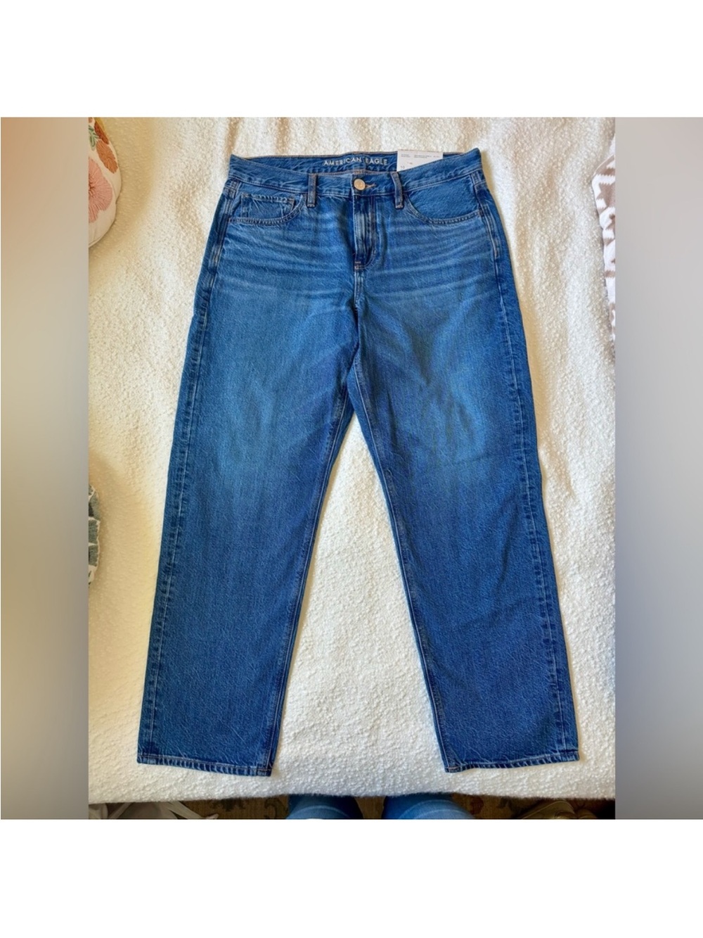 New With Tag American Eagle Women's
'90s Straight Blue Jeans - Picture 2 of 4